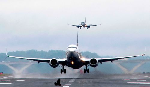 Un nouveau catalyseur permet de convertir directement le dioxyde de carbone en carburéacteur