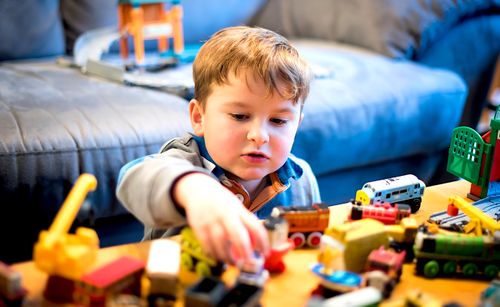 Une vaste étude sur les jouets en plastique révèle plus de 100 substances potentiellement nocives