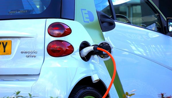 Les voitures électriques couteraient jusqu'à 40% de moins à entretenir que celles à essence