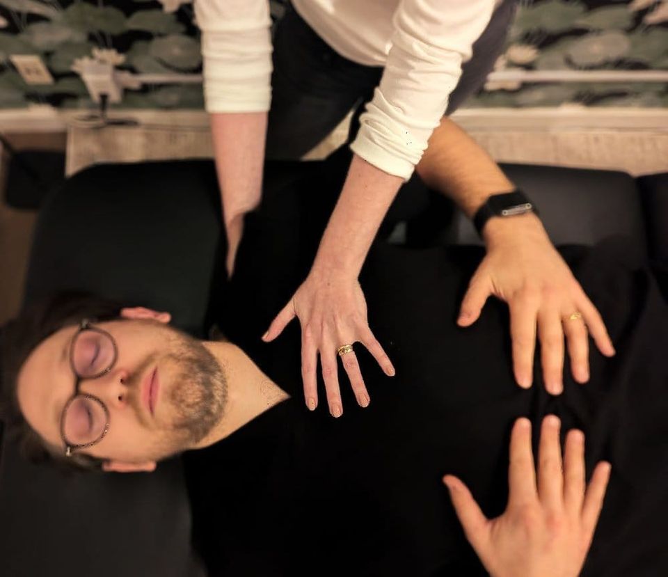 Somatic Truth: Navigating Relational Clarity with the Body as Compass