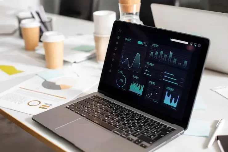 How Can POS Data Help Track Employee Performance in Restaurants?