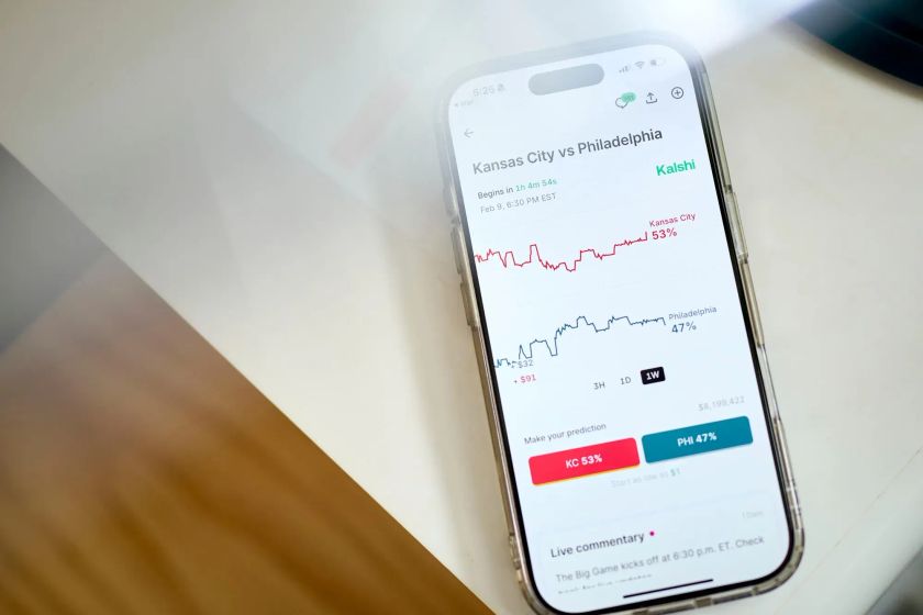 Kalshi Claims ‘Extortion,’ Then Recants in Feud Over User Losses