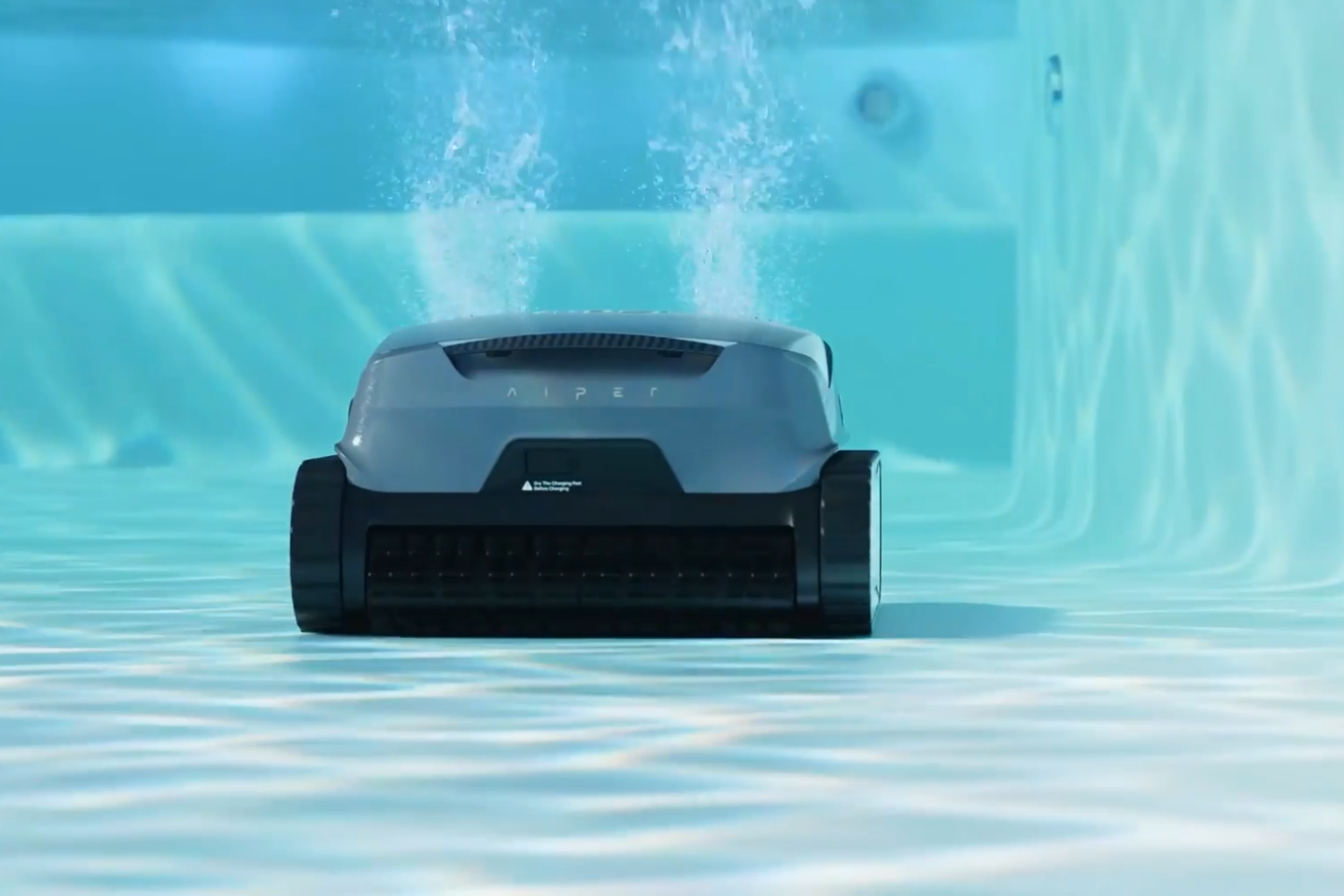 Aiper Scuba X1 Pro robot nettoyeur de surface piscine