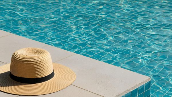 A swimming pool, which has been treated with the BBB method, is sparkling.