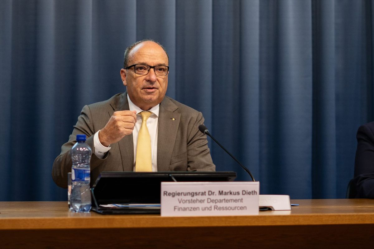 So will  die Aargauer Regierung bei guter Finanzlage Steuerrückvergütungen gewähren