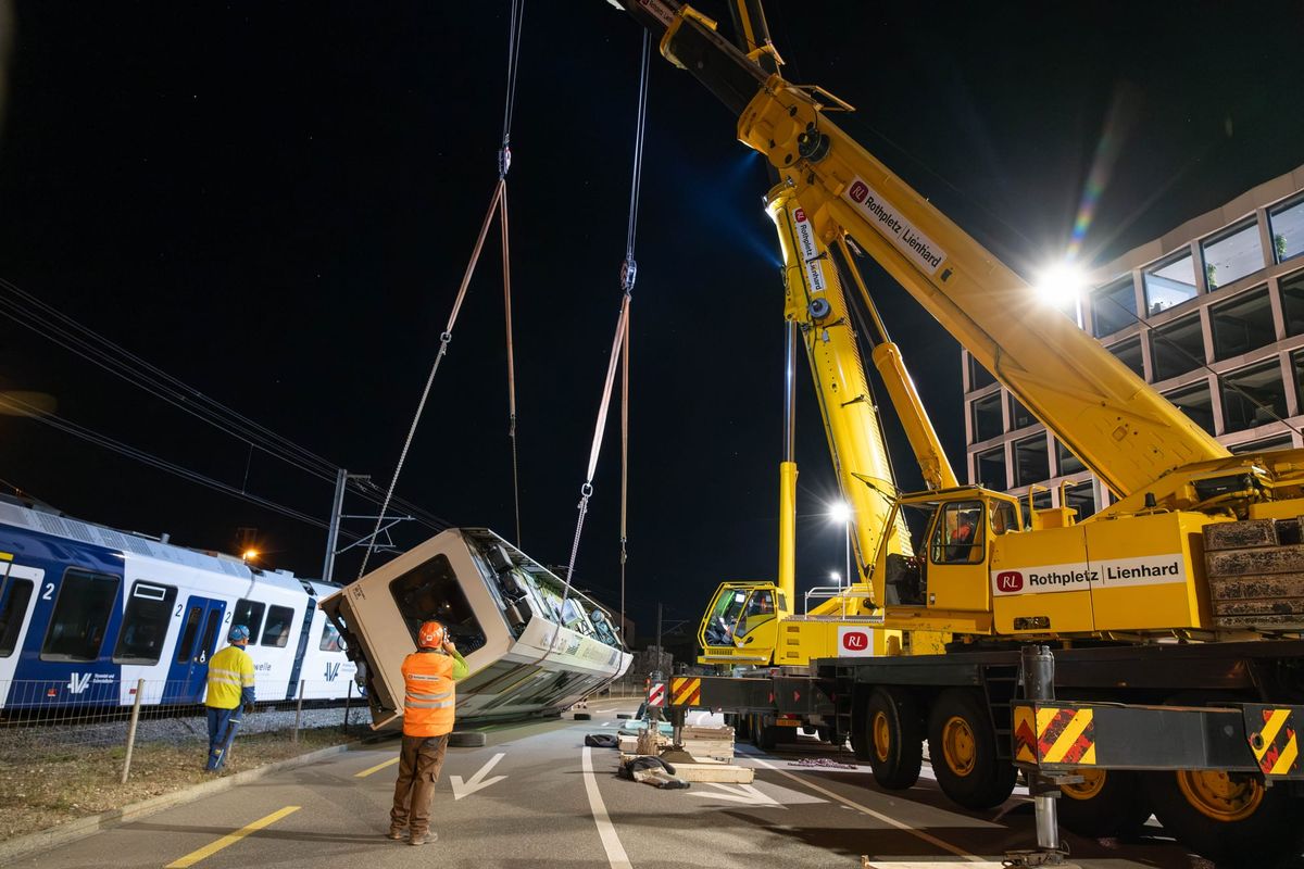 Bevölkerungsschutz übte in Aarau/Buchs schweren Verkehrsunfall