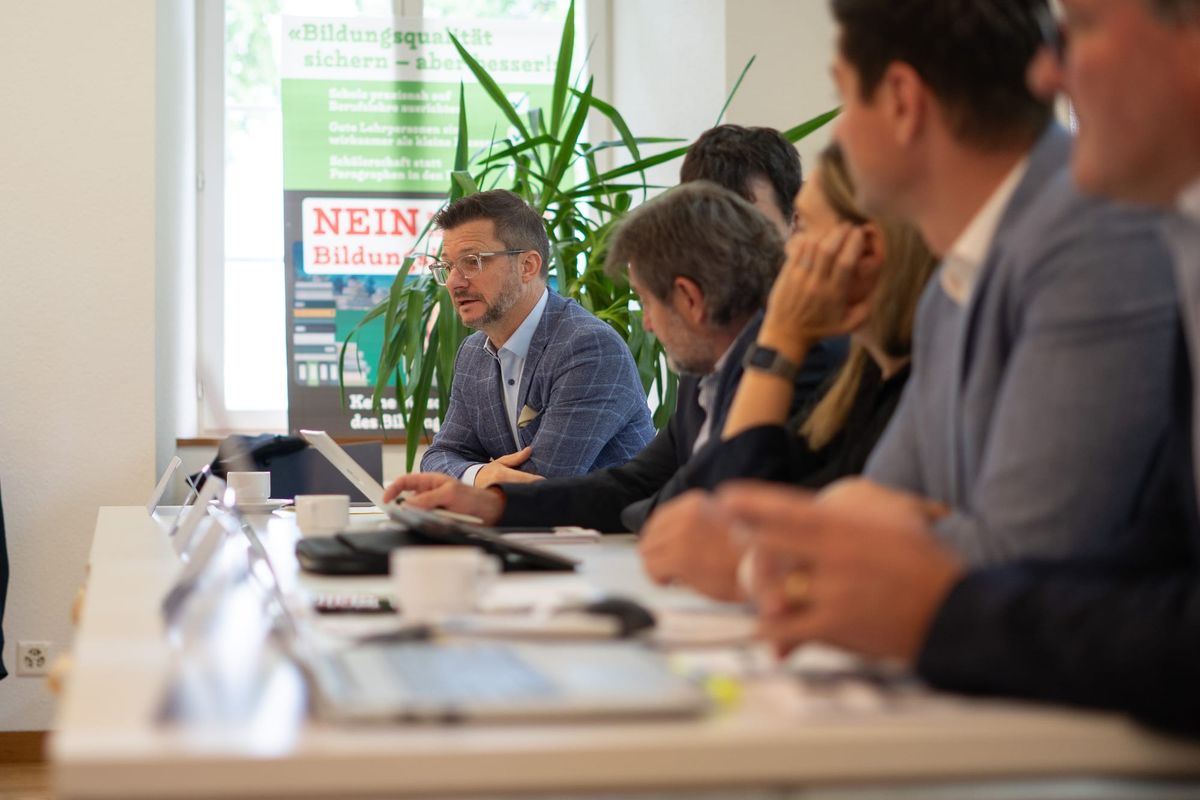 14. Juni: "Bildungsinitiative weckt nur Erwartungen, die dann nicht erfüllt werden"