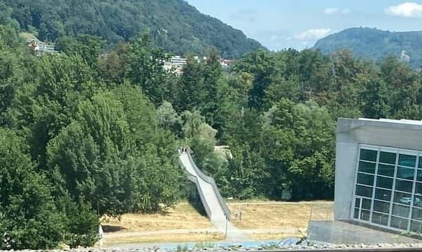 Schon wieder ein Badeunfall im Wasserschloss: 28jähriger Pakistani von der Aare mitgerissen