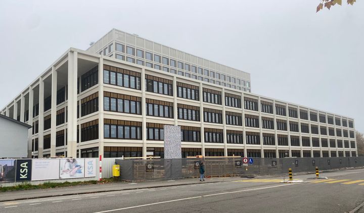 Vorstoss zu Aargauer Kantonsspitälern: nur noch maximal 500 000 Franken für Chefärzte?