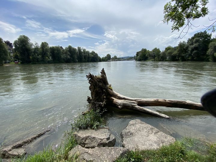 Gabriela Suter: schwimmende Badebereiche in Schweizer Städten?