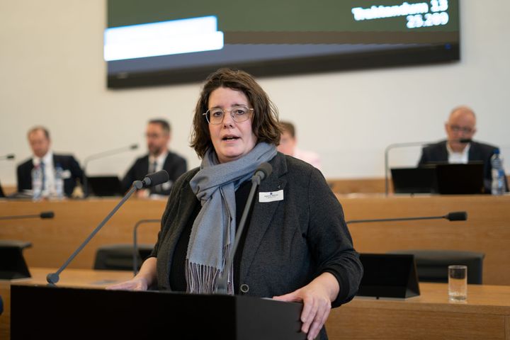 Fragen aus dem Grossen Rat zur Notwendigkeit zweier neuer Mittelschulstandorte