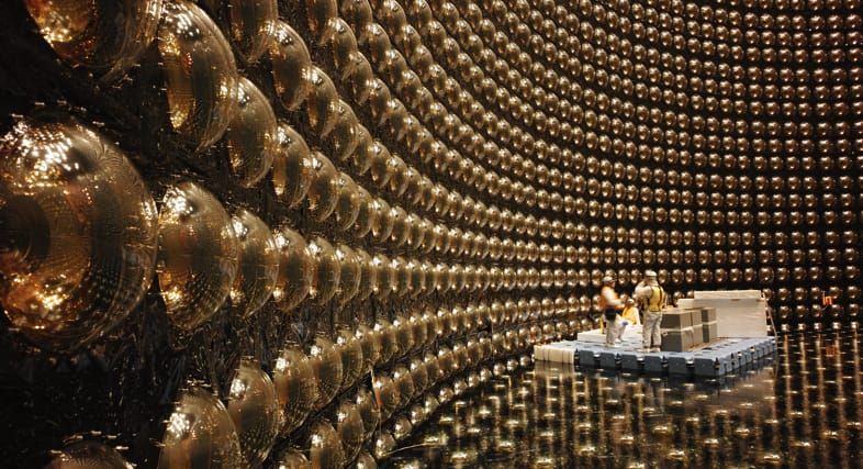 The Astroholic Explains S03E05 – Seeing The Inside Of Stellar Explosions With Neutrinos Feat Dr Jost Migenda