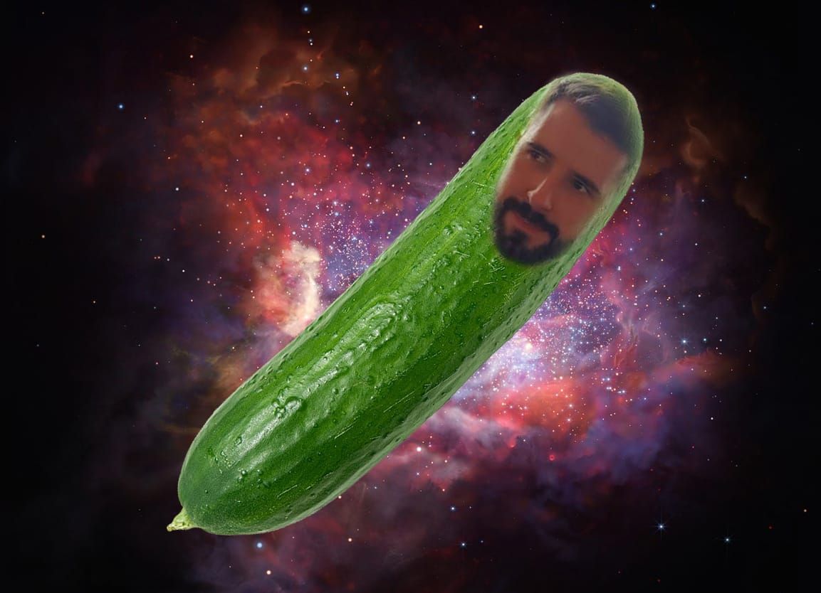 The Astroholic Explains S01E08 – Spin, Stardust, and… Is Chris a Cucumber?