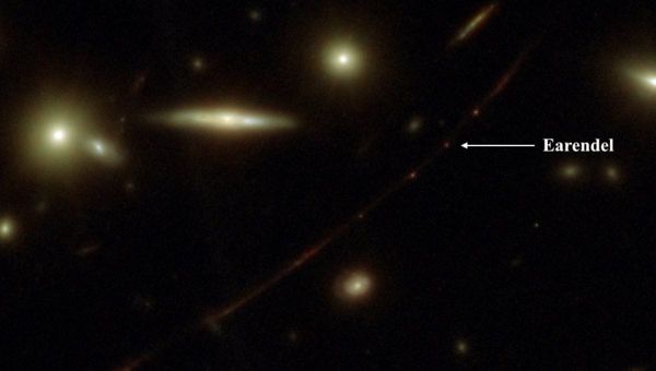 The Astroholic Explains S04E06 – The Light Of The First Stars Feat. Dr Emma Chapman