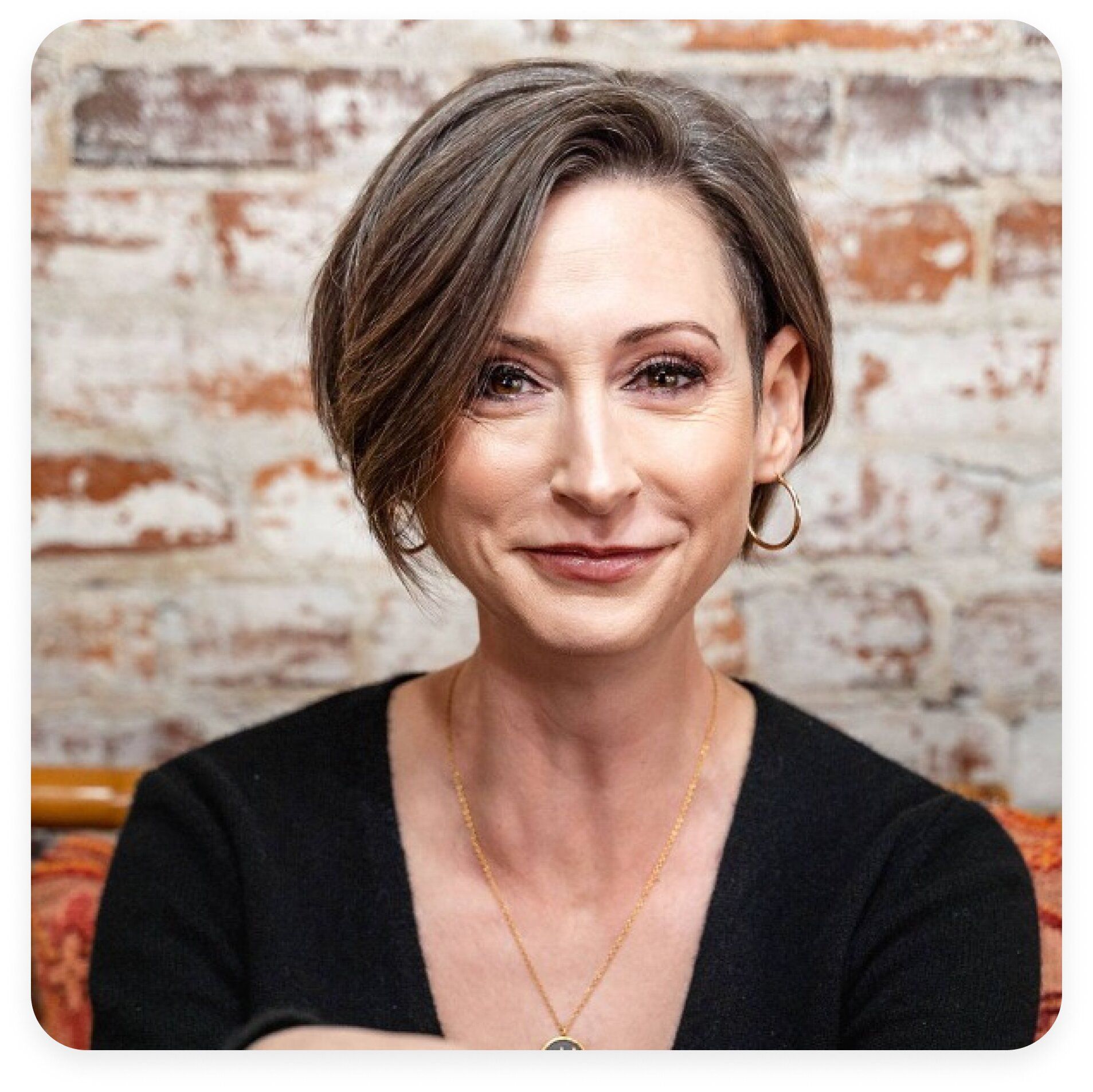 Lorrie Thomas Ross' profile image.