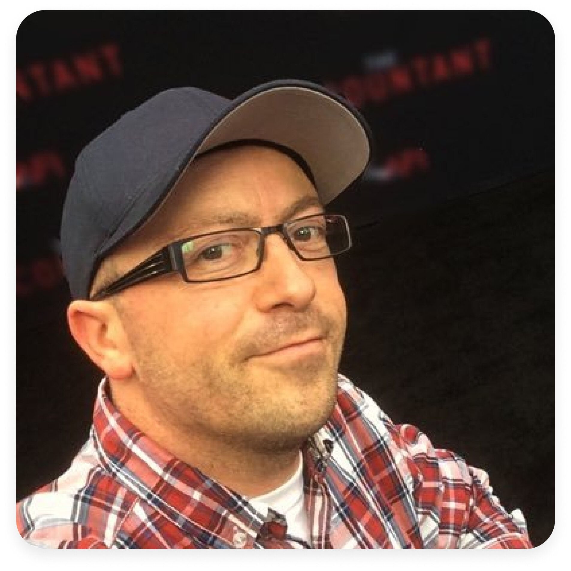 A profile image of Simon Thompson