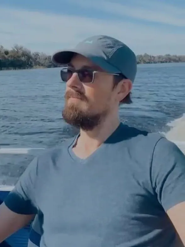 WC 004: Swimming with Manatees